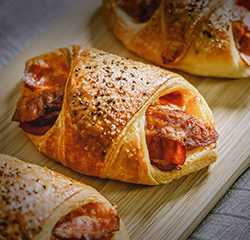 Bacon Egg and Cheddar Croissant