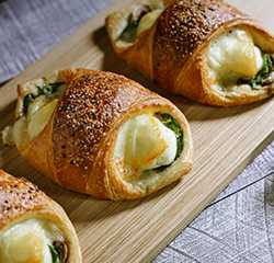 Egg, Spinach, Mushroom, Muenster Croissant